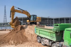 NEW CAT 326 excavator